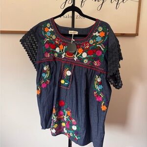 NWT 100% cotton embroidered floral top
